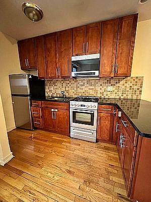 5th image of 83-46 118th St #2J