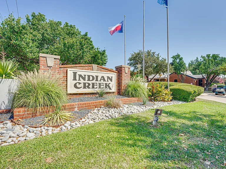 Indian Creek Apartments — Photo 42