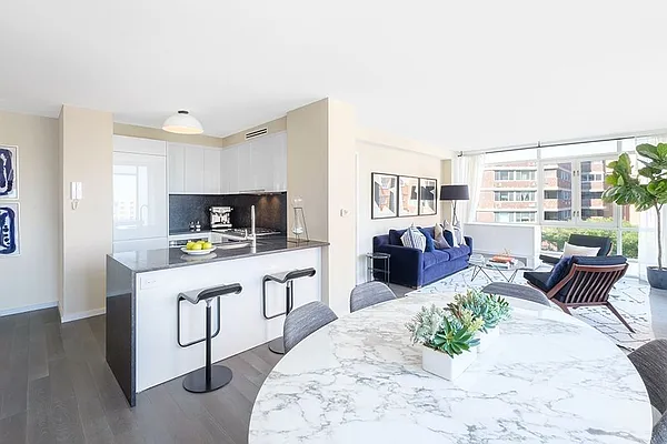 Rented by Compass | media 20