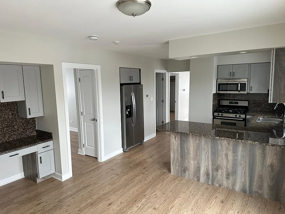 8 James Dr #3
