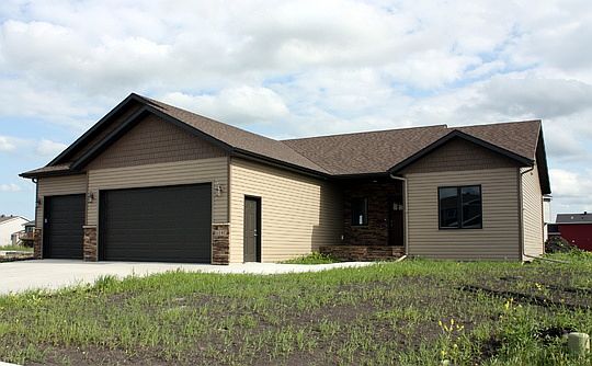 1st image of 6193 Maple Valley Dr S