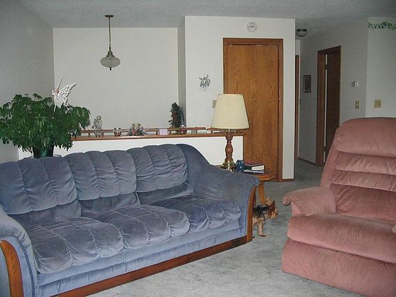 3rd image of 212 N Adam St