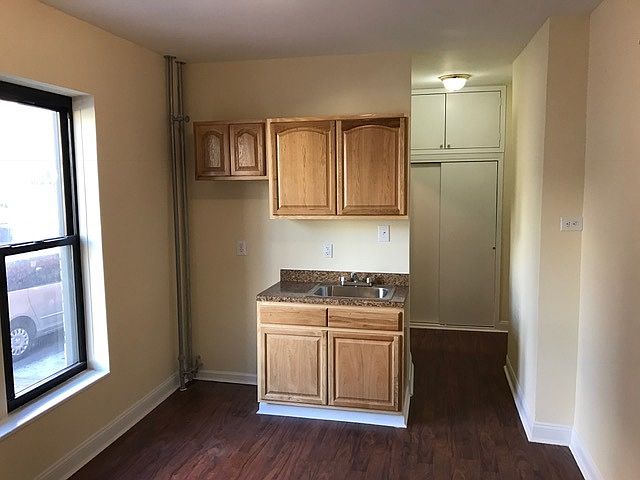 2nd image of 632 E 186th St APT 02