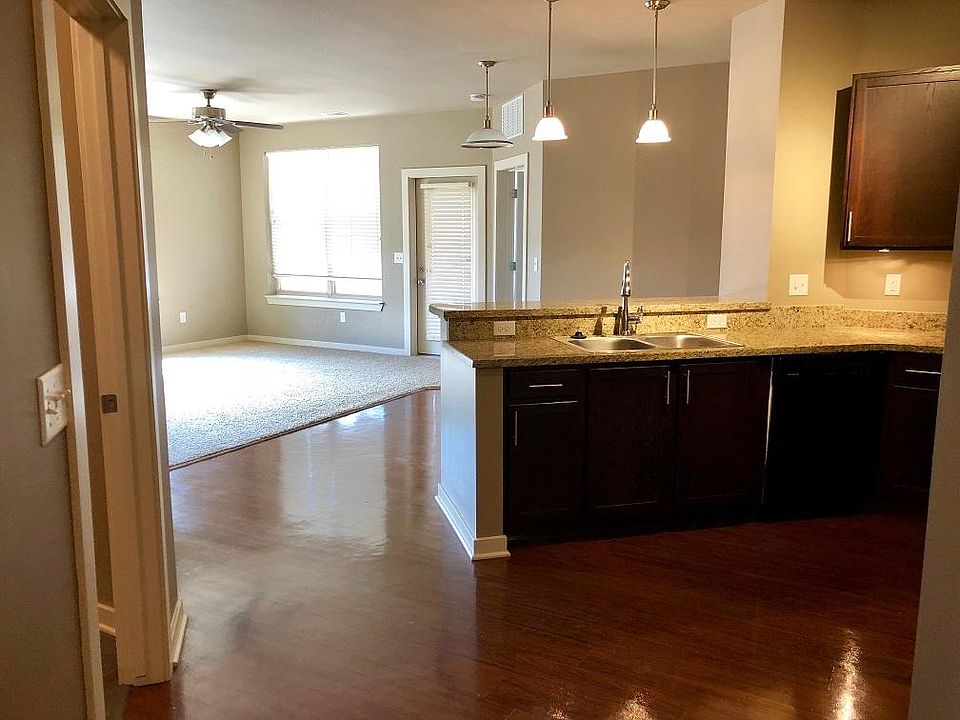 Kitchen/living room from entry