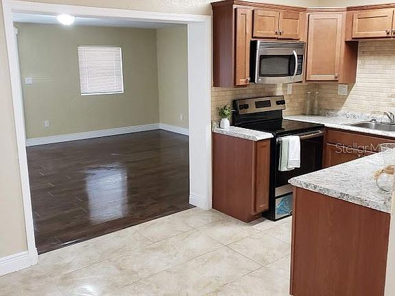 4th image of 504 Eastway Dr
