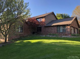 1025 Scio Hills Ct, Ann Arbor, MI 48103