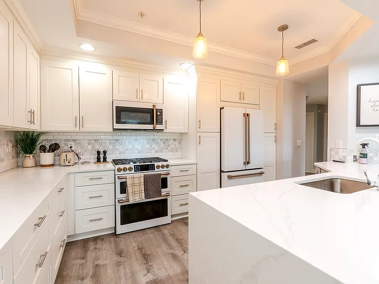 355 N Shore Cir #1332 — Photo 9