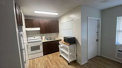 3071 NW 9th Ave Photo 1
