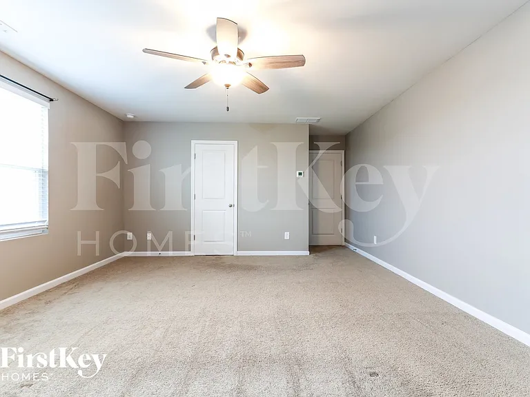 336 Alexander Ln — Photo 7