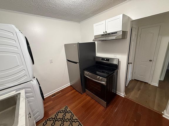5th image of 2605 Grimes St