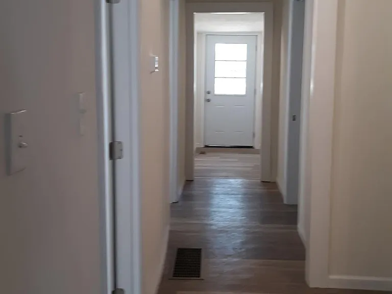 1321 Camden Ave — Photo 4