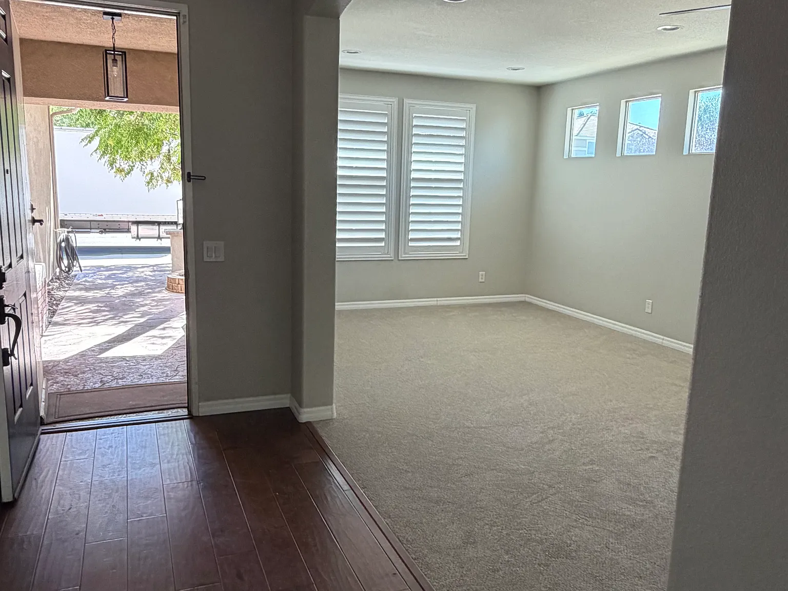 4 bed, 2320 sqft, $3,995 — Photo 4