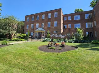 869 Farmington Ave APT 206, West Hartford, CT 06119
