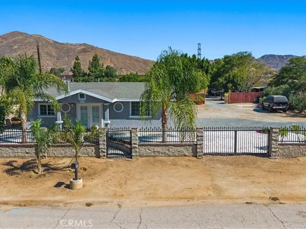 8309 40th St, Riverside, CA 92509