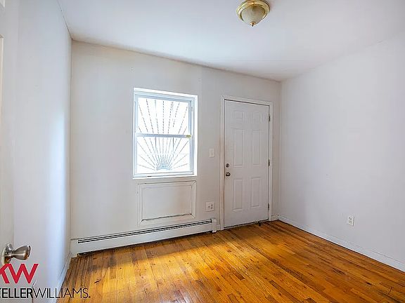 5th image of 697 Evergreen Ave APT 1