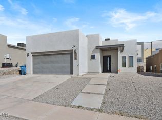 228 S Manzanita Dr, El Paso, TX 79928