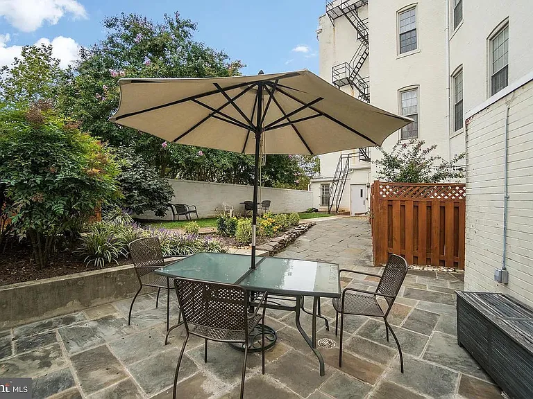 101 N Carolina Ave SE #106 — Photo 27