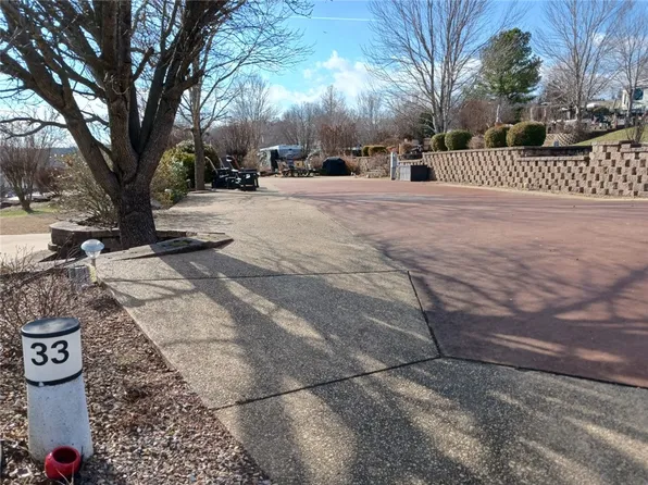 1229 County Road 663 #33, Oak Grove, AR 72660