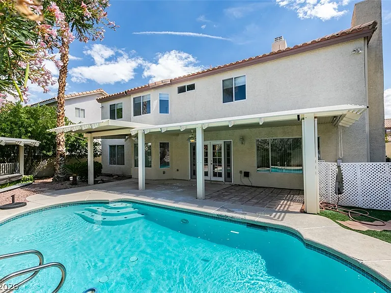 8224 Tivoli Cove Dr — Photo 46