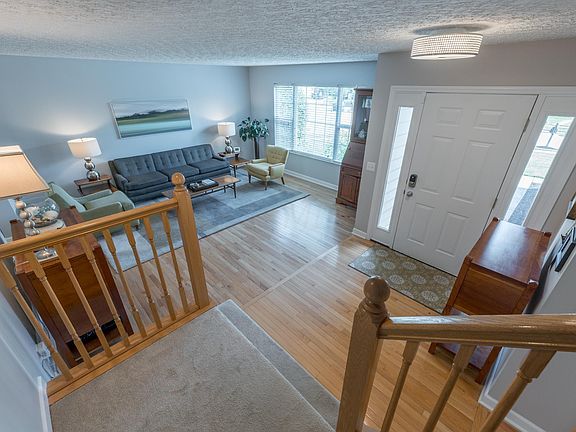 4th image of 817 Monarda Pl