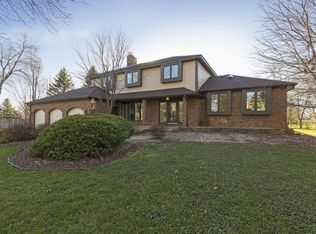 2770 Autumn Woods Dr, Chaska, MN 55318
