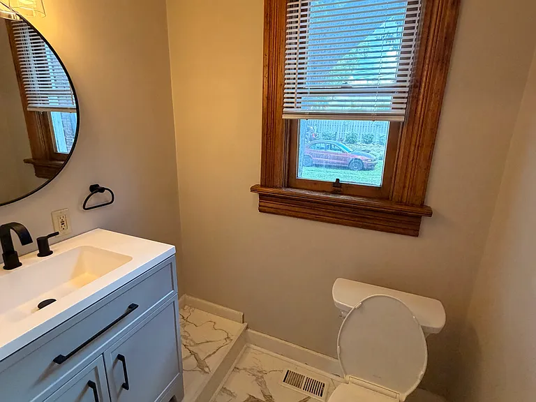 39 W Riverview Ave — Photo 11