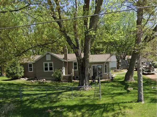 9535 Shady Oak Dr, Chaska, MN 55318