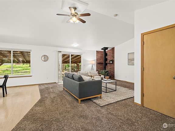 4th image of 17711 Brittney Lane SE