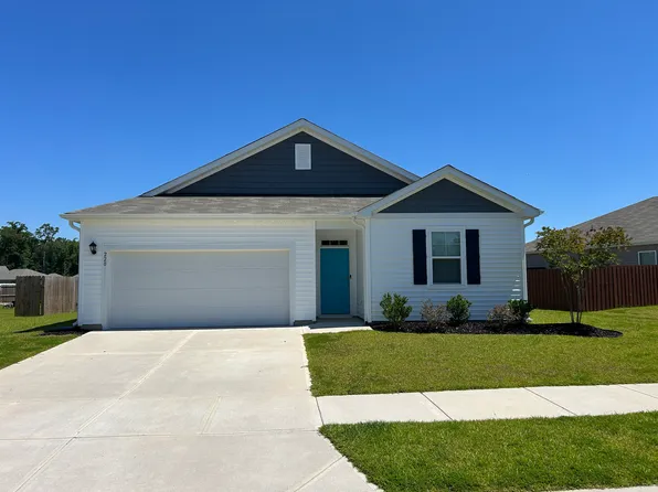 220 Tributary Cir, Wilmington, NC 28401