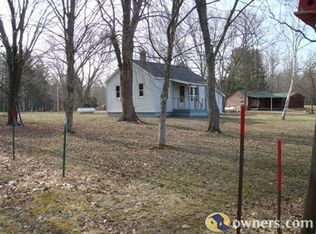 10570 Pine Dr, Manistee, MI 49660
