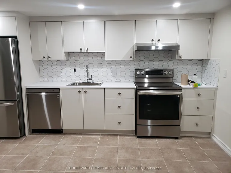 4 Appletree Ct — Photo 9