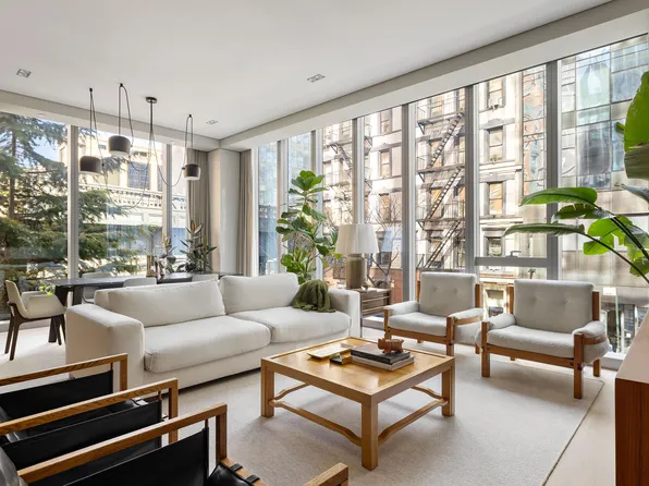 515 West 29th Street image 1 of 10