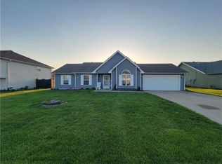 162 SE 1181st Rd, Knob Noster, MO 65336