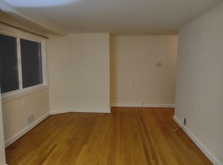 1006 Buckley Rd APT B, Liverpool, NY 13088