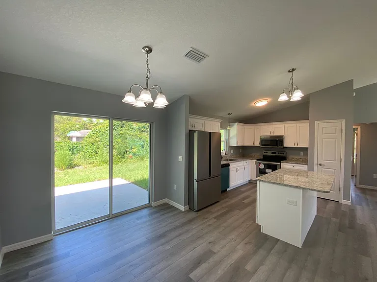13724 SW 32nd Terrace Rd — Photo 18