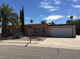 209 N Bull Run Dr, Tucson, AZ 85748