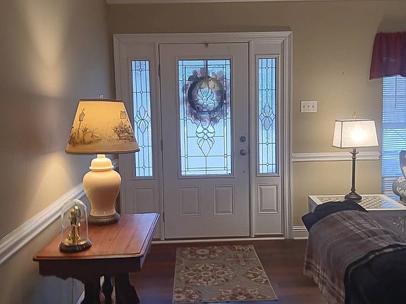 3rd image of 406 Chimney Rock Rd