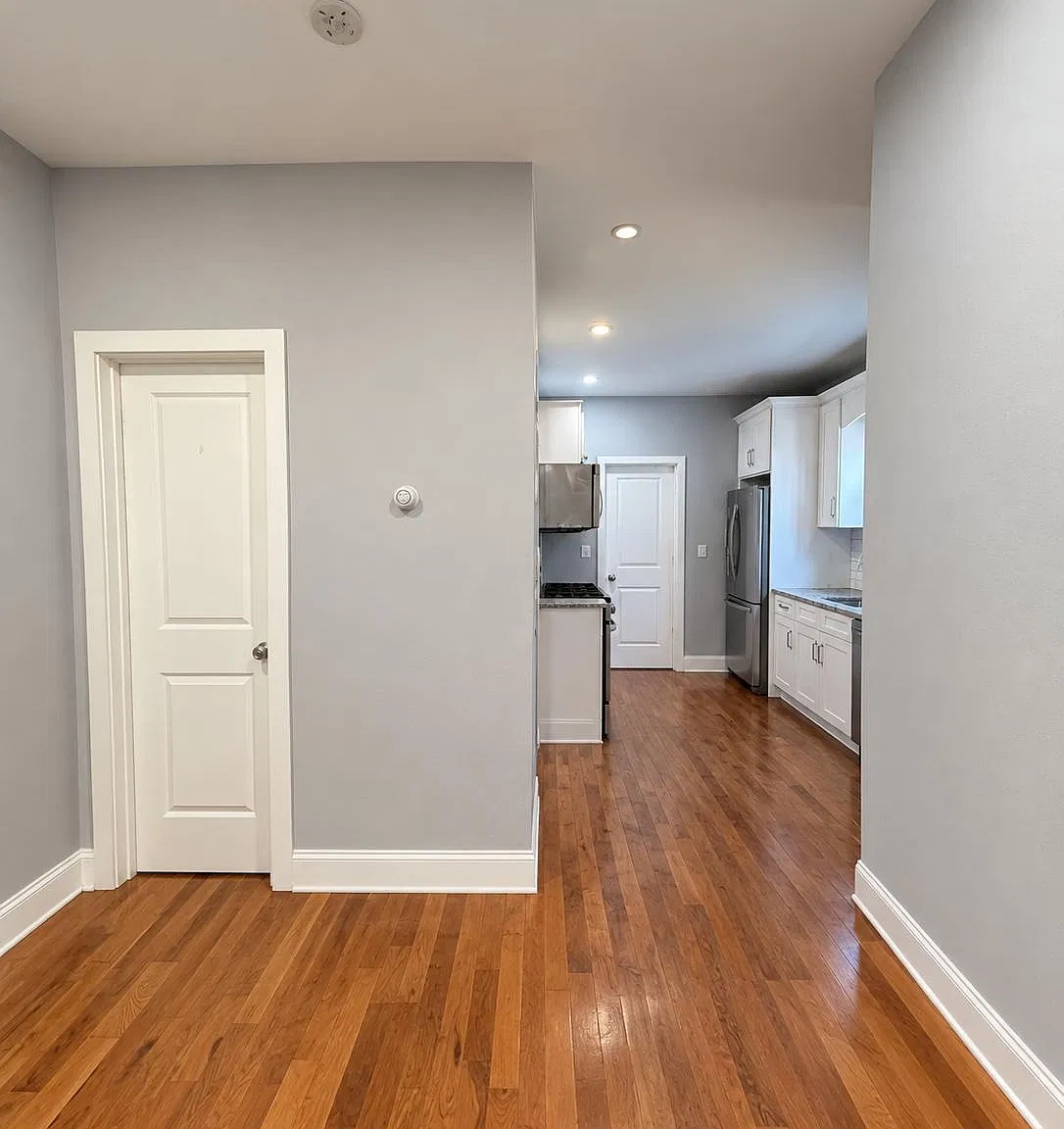 4 bed, $3,200 — Photo 2