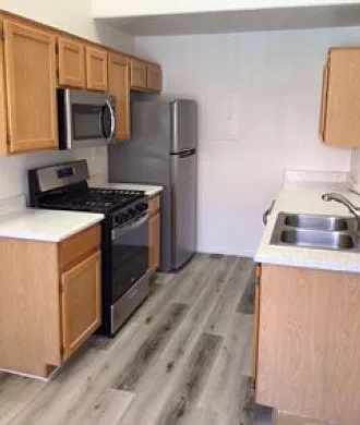 2 bed, 2.5 bath, 1000 sqft, $1,994 — Photo 2