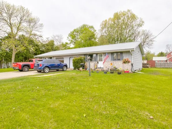 129 Luby Ave, Oconto, WI 54153