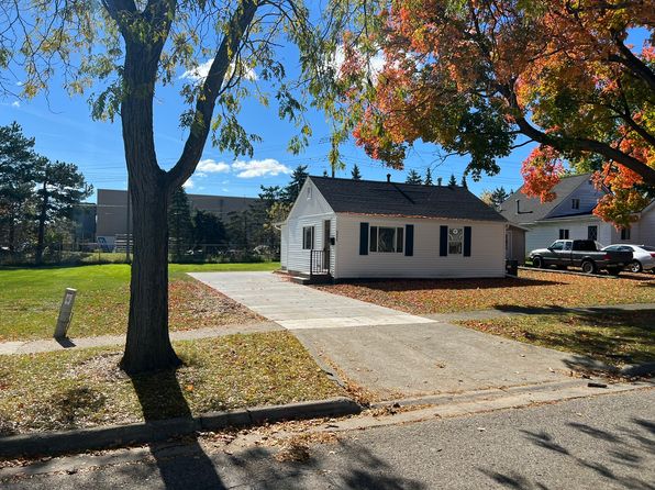 321 S Elm St