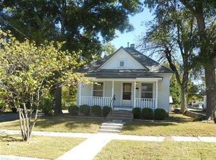 1020 James St, Carthage, MO 64836