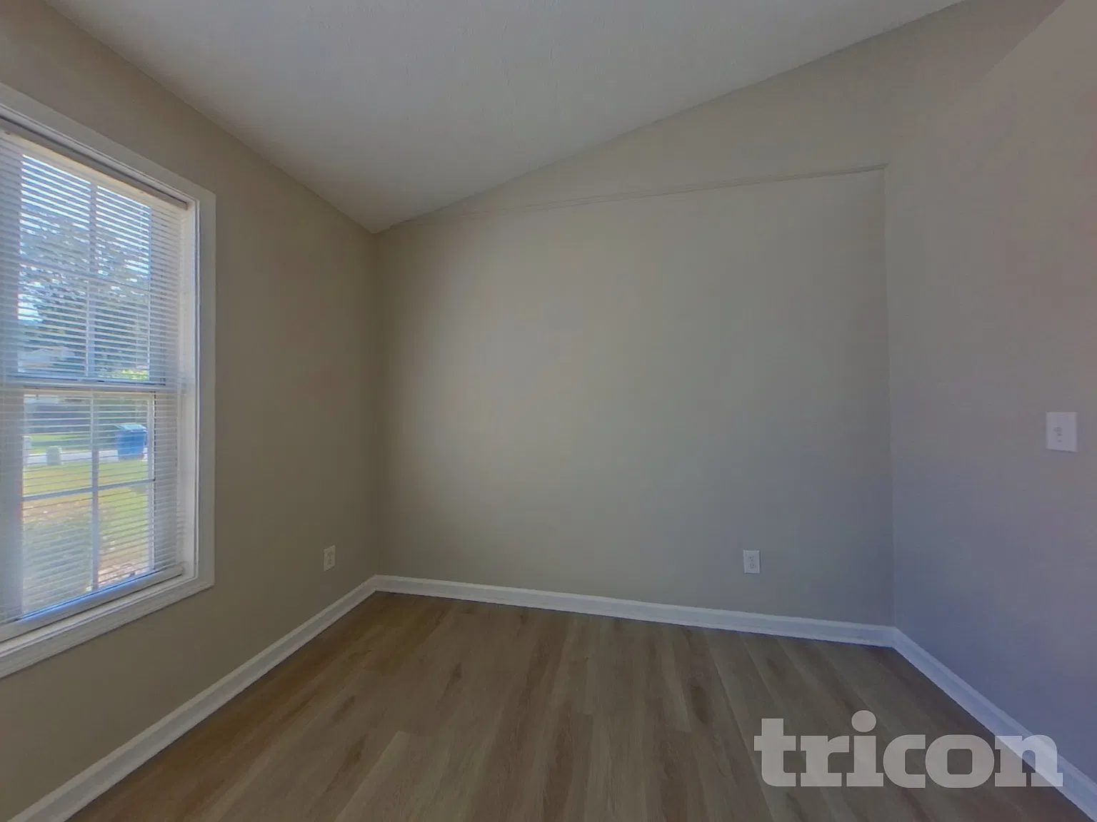 225 Tambec Trace NW Lilburn GA — Photo 4