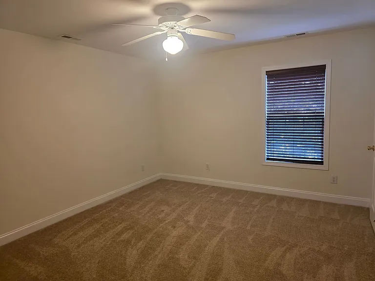 108 Heather Glen Cir — Photo 9