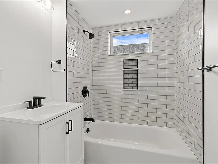 7-9 2nd St #2 — Photo 9
