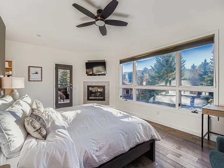 120 Hereford Rd #E — Photo 14