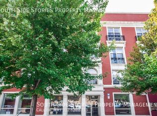 405 E Oakwood Blvd #H-4, Chicago, IL 60653