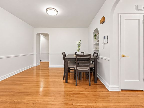 5th image of 2375 Ocean Ave APT 5D