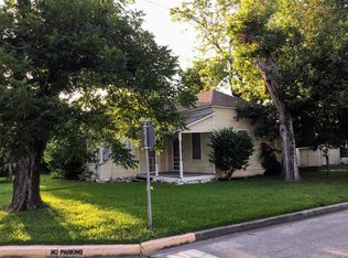 619 E Main St, Humble, TX 77338