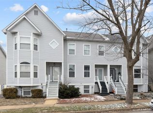 5777 Kingsbury Pl, Saint Louis, MO 63112